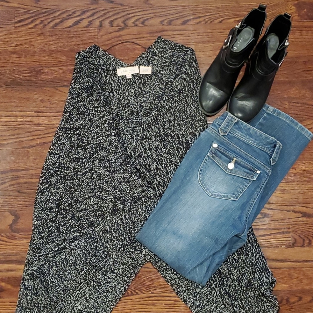 Philosophy black/white knit poncho, small.